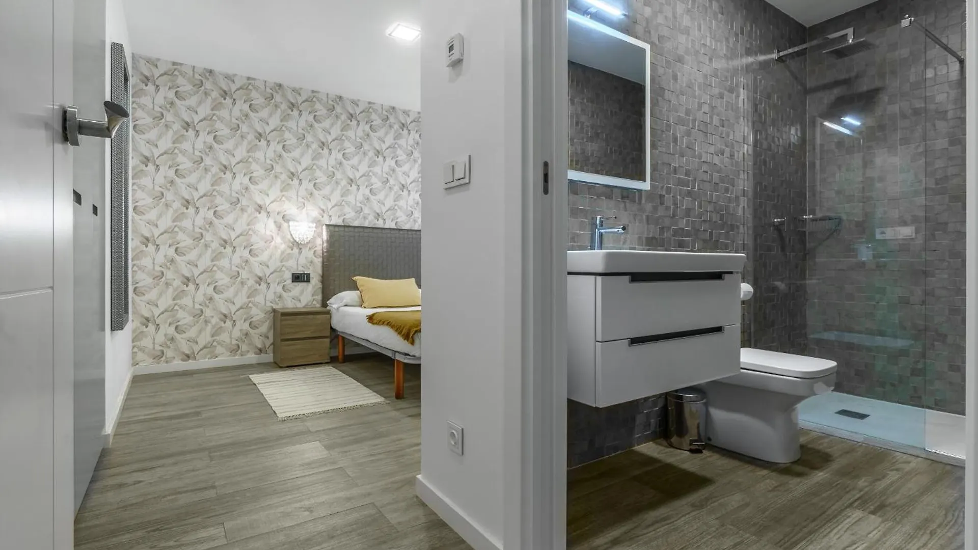 Monthly La Concha Breeze By Sweet Home San Sebastian 0*,  Spanje