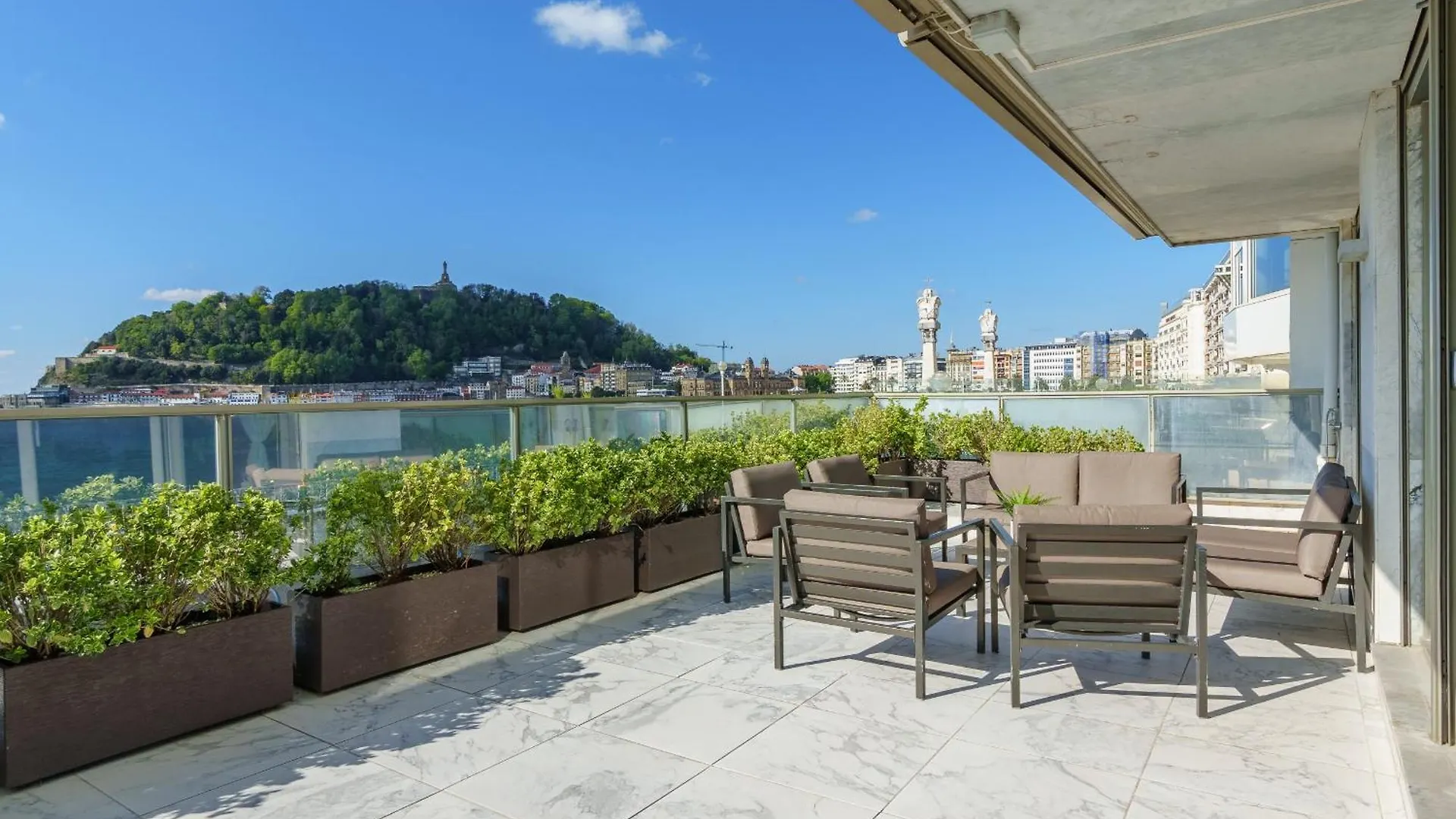 Monthly La Concha Breeze By Sweet Home San Sebastián Apartmán