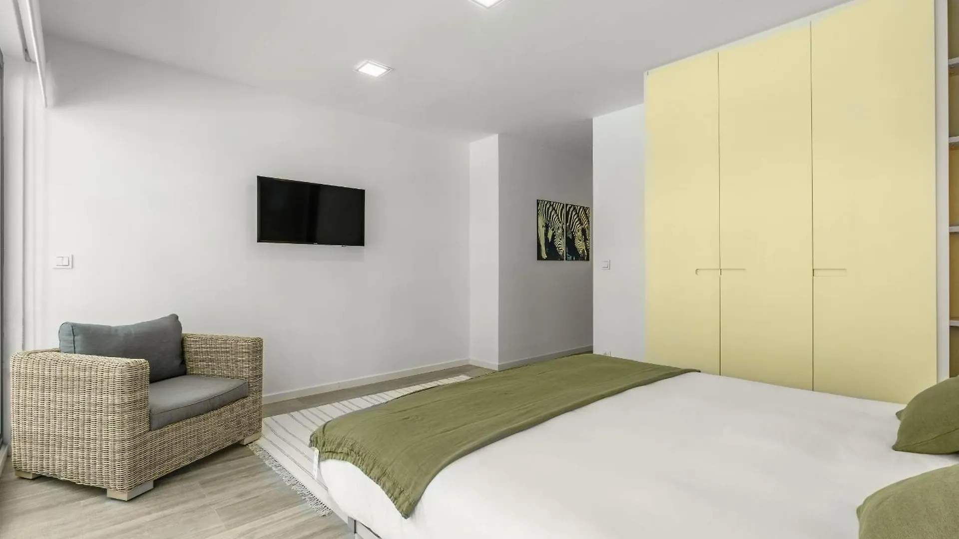 Monthly La Concha Breeze By Sweet Home San Sebastián 0*,